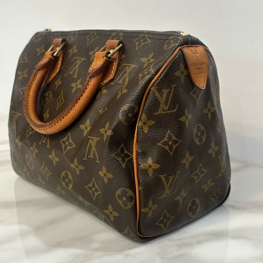 Louis Vuitton Monogram Speedy 25 - Picture 4 of 13